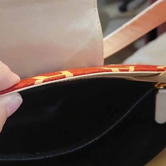 Bvlgari Gold and Cream Accent with Red Detail - Picture 6 of 16